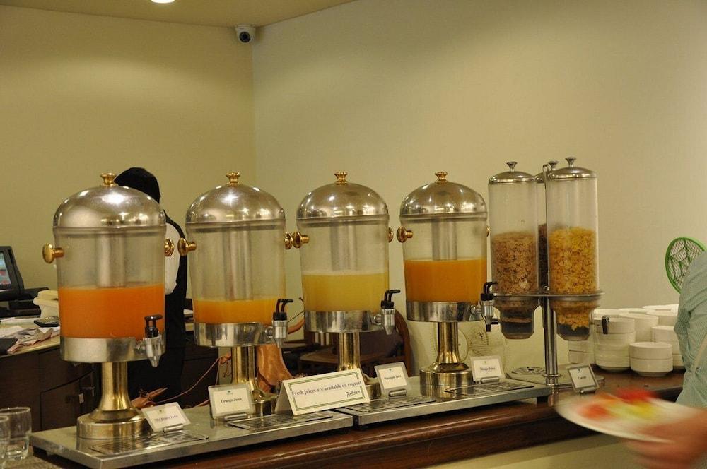 克久拉霍丽筠酒店 外观 照片